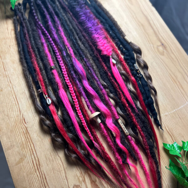 20 pc partial set "Athena"