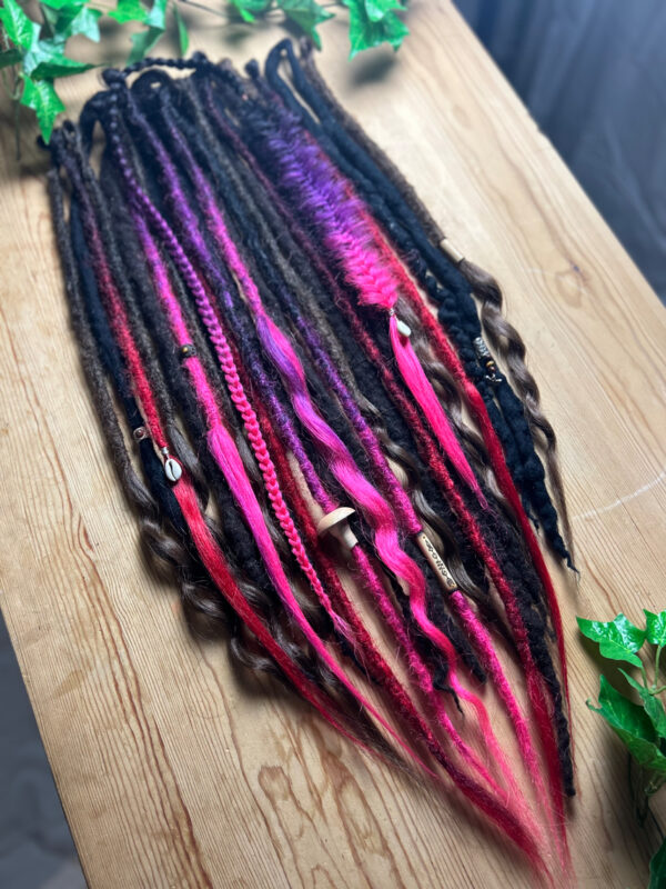 20 pc partial set "Athena"