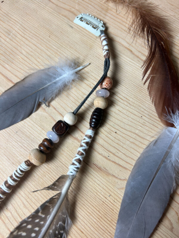 Feather clip in 'The earth collection' no. 4 - Image 4