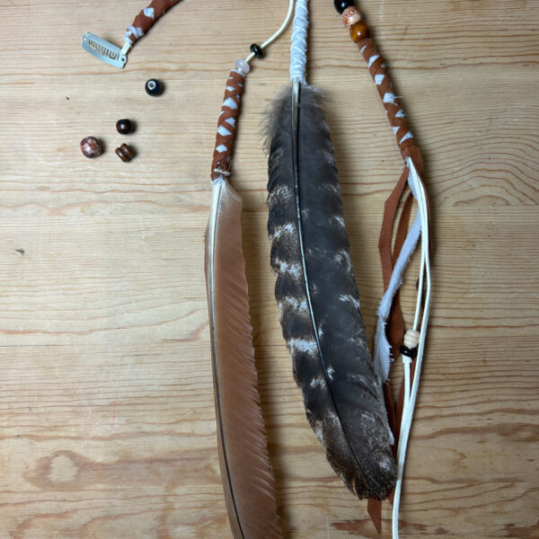 Feather clip in 'The earth collection' No.6.
