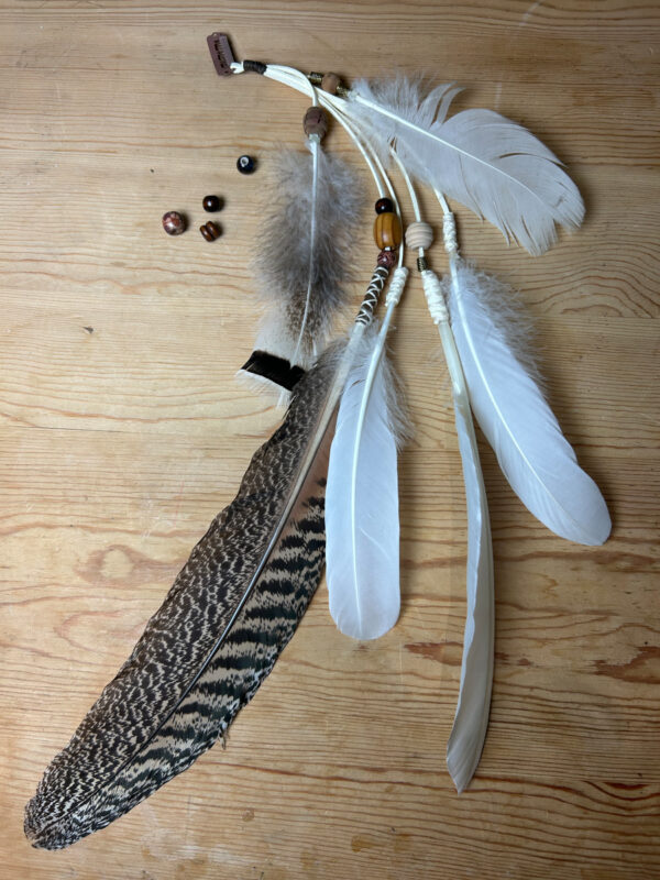 Feather clip in 'the earth collection' No.7.
