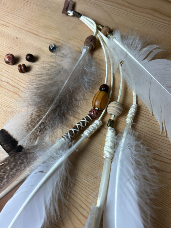 Feather clip in 'the earth collection' No.7. - Image 4